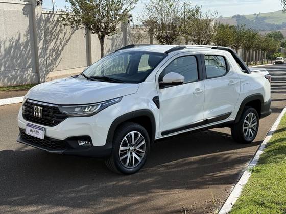 FIAT STRADA 1.3 FIREFLY FLEX VOLCANO CD CVT FIAT STRADA 1.3 FIREFLY FLEX VOLCANO CD CVT